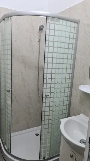 Inchiriez Garsoniera in Onesti, ultracentral - imagine 6