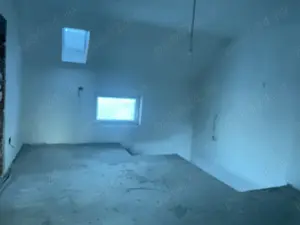 Vând casă in Oradea(1 2 duplex) - imagine 5