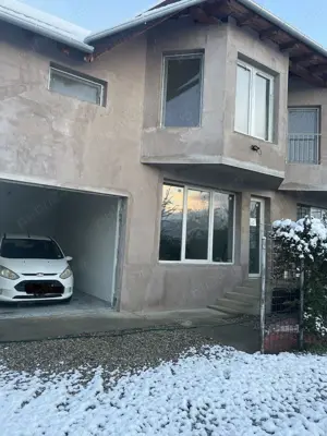 Vând casă in Oradea(1 2 duplex) - imagine 2