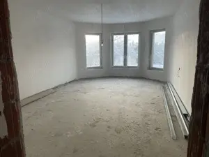 Vând casă in Oradea(1 2 duplex) - imagine 10