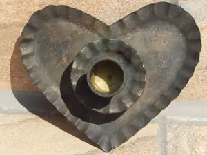 Suport lumanare sub forma de inima metalic vechi - imagine 5