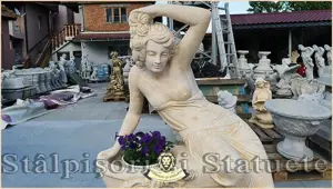 Statuetă jardinieră flori, galben patinat, model J12.