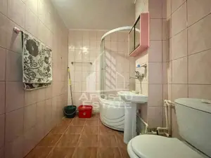 Apartament decomandat cu 3 camere - zona Centrala - imagine 12