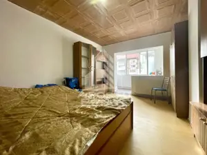 Apartament decomandat cu 3 camere - zona Centrala - imagine 4