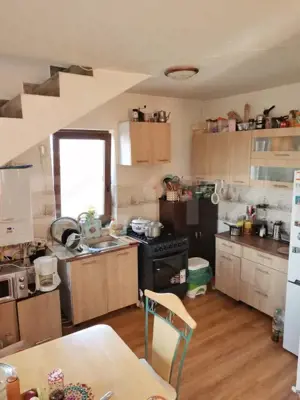 Oportunitate! Investiție!Casă finisata,4 camere,126 mp, 356 mp teren ,Sânnicoară - imagine 6