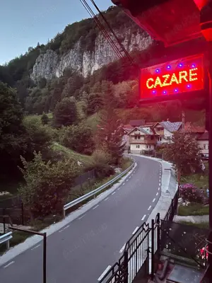 RATE Pensiune casa de vacanta munte Dambovicioara Peștera  - imagine 4