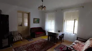 Casă de vânzare   5 încăperi, 150 m  utili, garaj, demisol - imagine 3