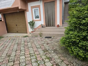 Vând casa plus magazin  - imagine 5 Vând casa plus magazin  - imagine 5