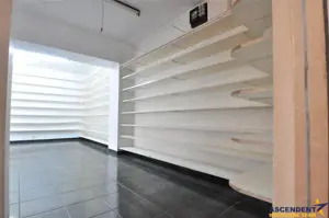 Spatiu comercial,vitrinat,doua intrari,acces facil, Calea Bucuresti,Astra,Brasov - imagine 8