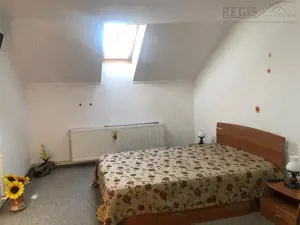 Casa individuala, Central 5 Camere si 3 Grupuri sanitare - imagine 9