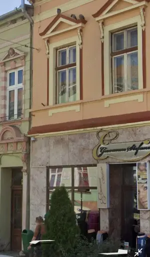 Apartament la casă, ultracentral, în Sighișoara, 80 mp.