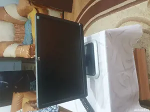 Calculator unitate + monitor  - imagine 2