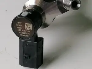 A2C3922640002 166090273R 166009567R 95529324 Injector Nissan Opel Renault 2.3 dCi / 2.3 CDTI FWD - imagine 4