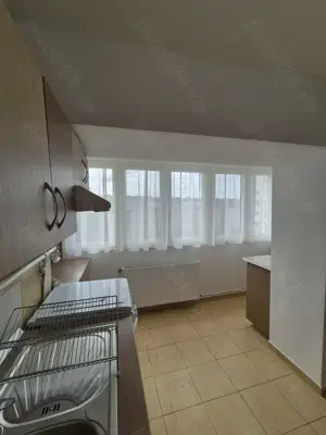Apartament cu trei camere zona ultracentrala, spre închiriere  - imagine 3