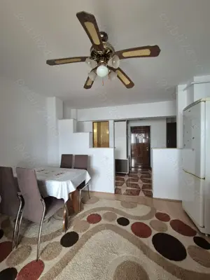 Apartament cu trei camere zona ultracentrala, spre închiriere  - imagine 7