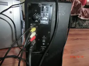 sateliti de sisitem Logitech 5.1 si sistem Serioux 2.1 si Philips(subwoofer centru si rear) - imagine 3