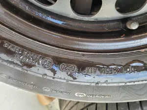 700 lei . 0754690637