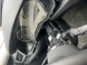 Vând ceasuri , navigație și climatronic  Skoda  2009 - imagine 7