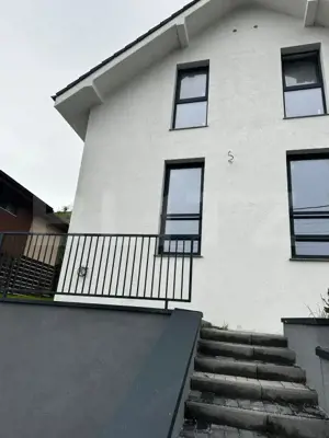 Casa individuala 5 camere, teren 675 mp, zona Tauti