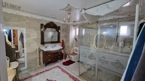 Casa exclusivistă cu 4 dormitoare, 390 mp utili, zona Calea Moldovei - imagine 10
