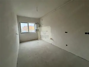 Studio 40 mpu cu parcare zona Pictor Brana Selimbar - imagine 7 Studio 40 mpu cu parcare zona Pictor Brana Selimbar - imagine 7