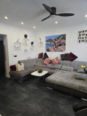 Vand ap la casa central , inc gaz , SC 96 mp, front stradal, renovat lux  - imagine 2