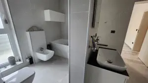 Casa de Lux  cu 4 camere Teren 1200 mp  - imagine 3