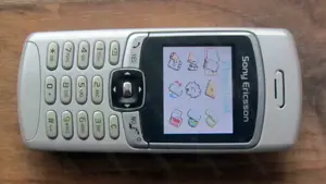 Sony Ericsson model T230 - imagine 5