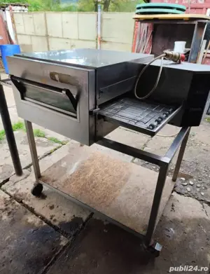 Vând 2 cuptoare pizza, covrigi Lincoln