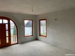 Casa de vinzare la gri - imagine 4