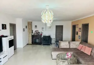 Casa individuala - partial mobilata - teren 660 mp