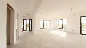 Casă nouă spațioasă cu teren mare  - imagine 4 Casă nouă spațioasă cu teren mare  - imagine 4