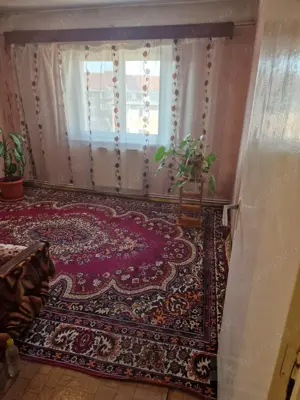 Vând apartament cu 4 camere în centru Turzii - imagine 6