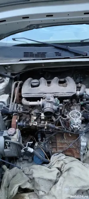 Dezmembrez vand peugeot partner  - imagine 2 Dezmembrez vand peugeot partner  - imagine 2