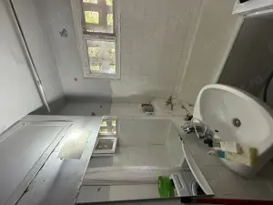 Apartament cu 3 camere centrala proprie garaj boxă Circumvalatiunii - imagine 13