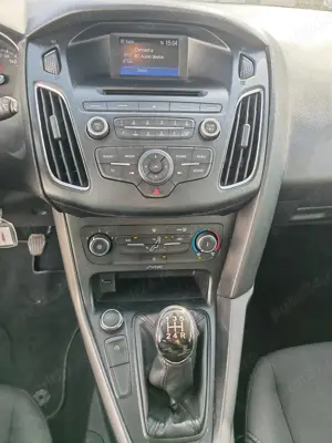 Ford Focus 1.0 EcoBoost Trend - imagine 11