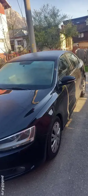 Volkswagen Jetta  - imagine 4