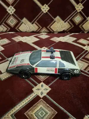 Masinuta din tabla Germania Democrata