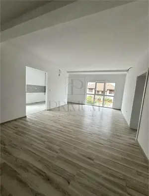 GIROC - 2 Camere - Etaj 1 - Suprafata mare - Bloc nou