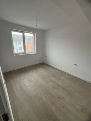 3 camere 2 bai terasa de 10 mp Giroc Lidl - imagine 5