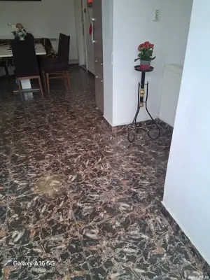 casă de vânzare  - imagine 9