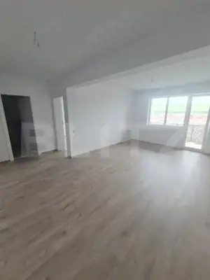 Comision Zero Apartament finisat, finisaje noi, semidecomandat, 2 camere - imagine 3