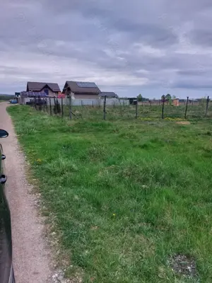 Vând teren intravilan - imagine 2 Vând teren intravilan - imagine 2