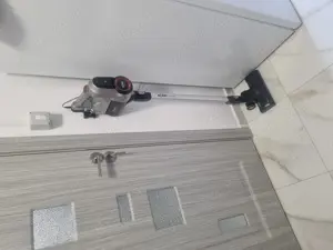 Închiriez garsoniera 