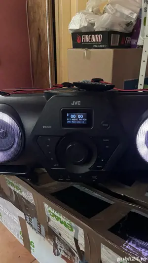 boomblaster jvc rvn 200 bt - imagine 2