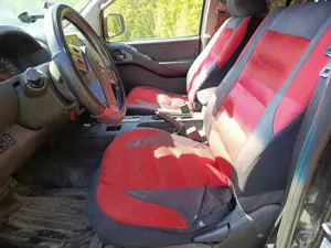 Vând camioneta Nissan Navara  - imagine 5