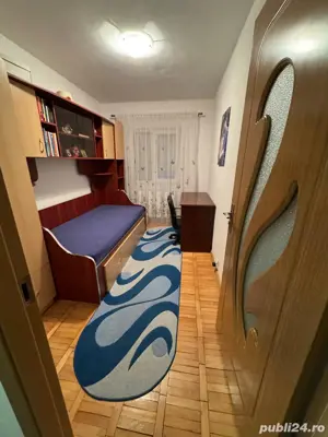 Vand apartament 3 camere  - imagine 4