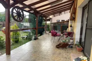 Casa de vanzare, cu 4 camere, 140 mp, zona Strada Dara - imagine 11