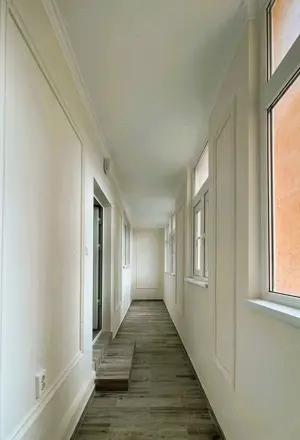 De vanzare imobil cu etaj pretabil cabinete, birouri in zona Siderurgistilor - imagine 5