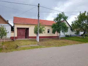 Casa vanzare + teren